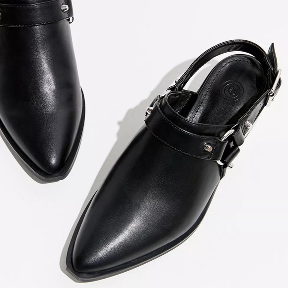 UO Willa Harness Mule - Picture 2 of 4